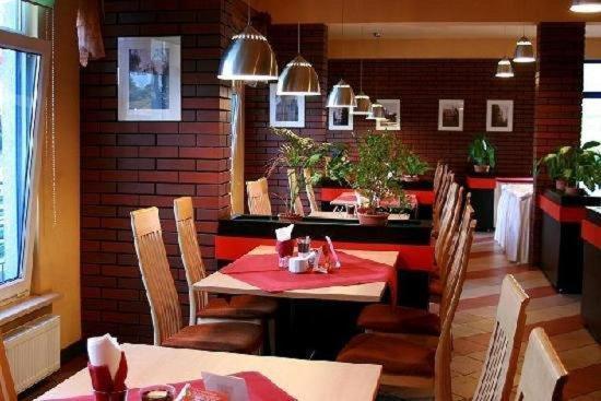 Korona & Restauracja Hotell 2*